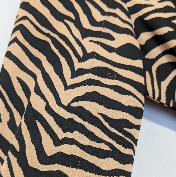Banana Republic Zebra Dress - Size 0 - Picture 2 of 8